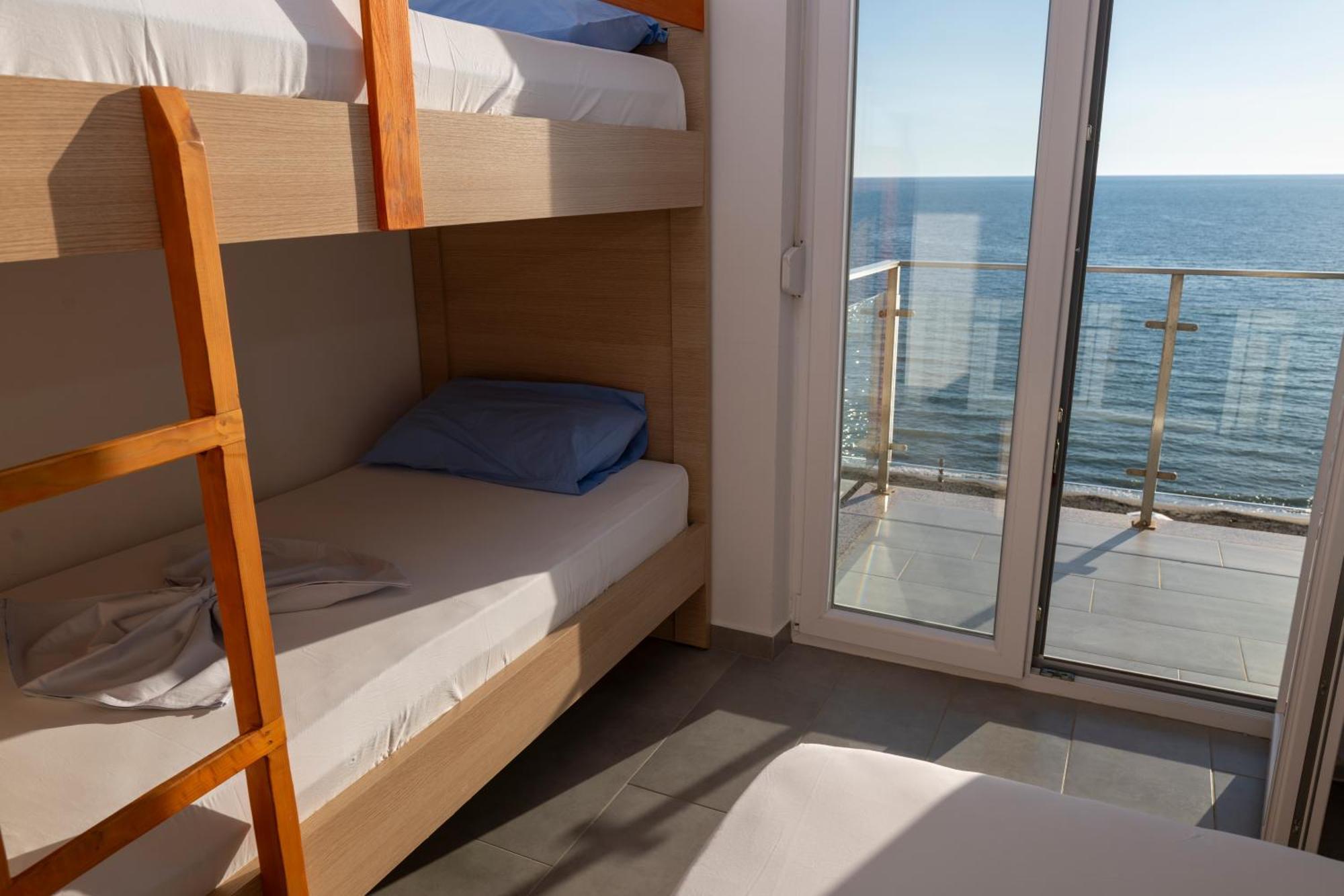 Roxhensi Apartment Shengjin Bagian luar foto